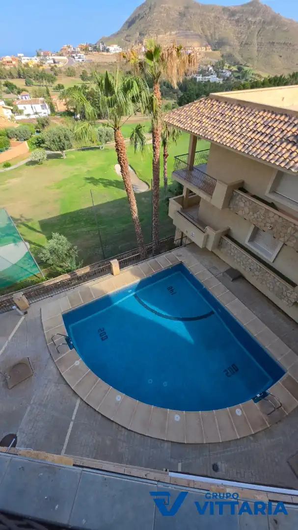Piscina de Piso en venta en Vícar con Aire acondicionado, Amueblado y Balcón