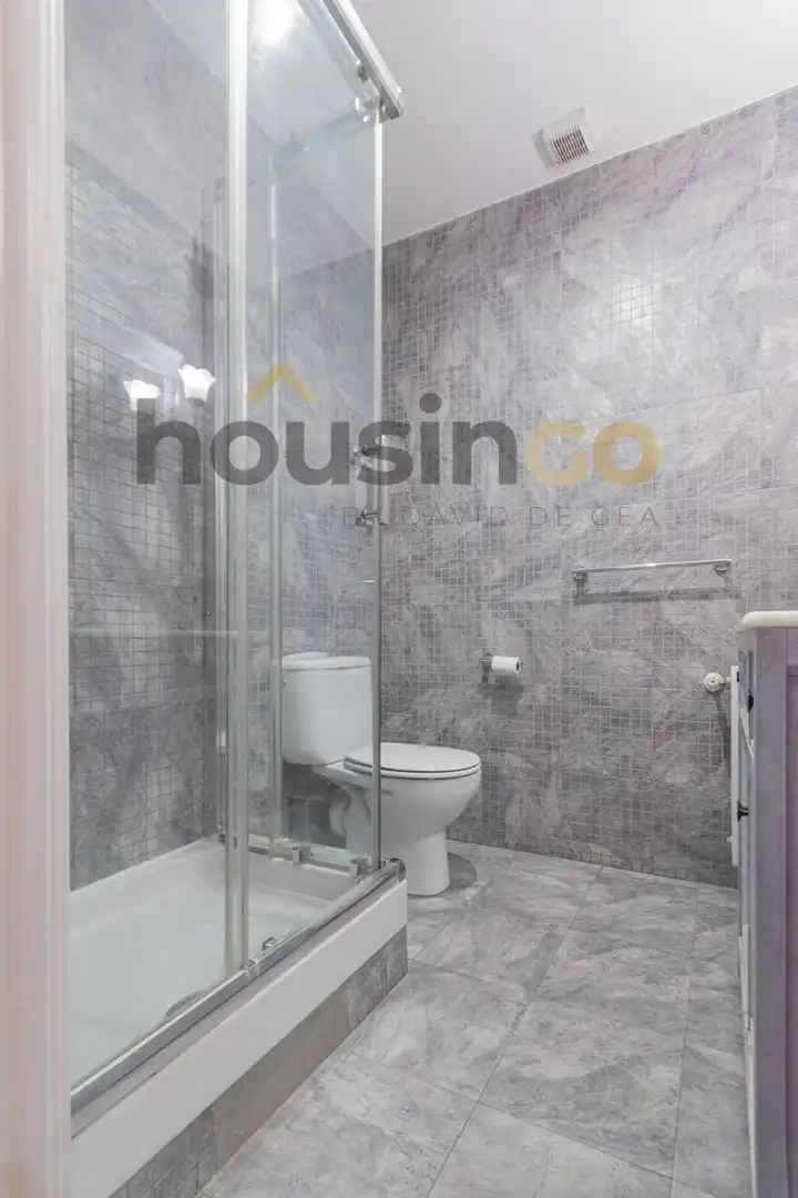 Baño de Piso de alquiler en Barrio de Salamanca