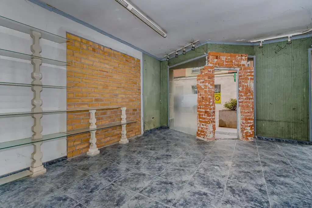 Local en venta en Almacelles