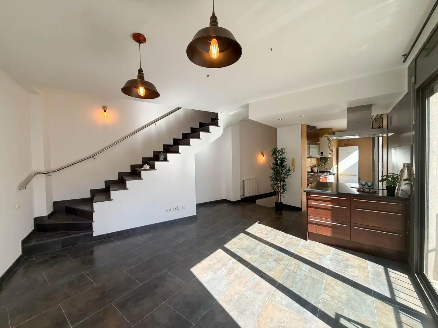 Haus oder Chalet zum Verkauf in Vilanova i la Geltrú mit Heizung, Terrasse und Balkon