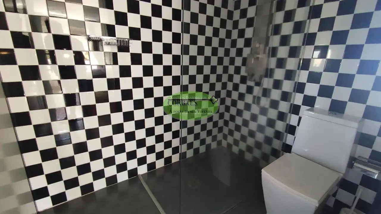 Badezimmer von Geschaftsraum zum Verkauf in Taboadela mit Klimaanlage und Möbliert