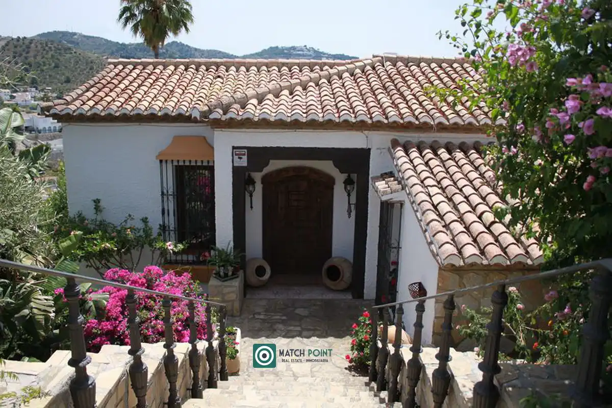 Vista exterior de Casa o xalet en venda en Almuñécar amb Moblat