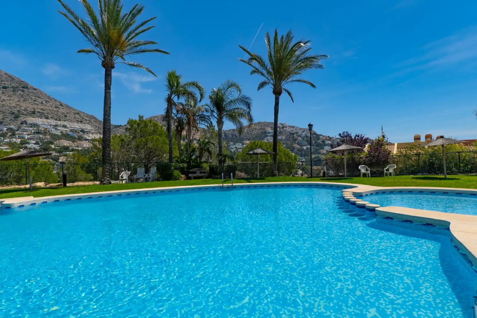 Piscina de Piso en venta en Altea con Aire acondicionado, Calefacción y Terraza
