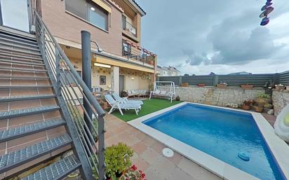 Swimming pool of Single-family semi-detached for sale in Piera  with Terrace, Swimming Pool and Balcony