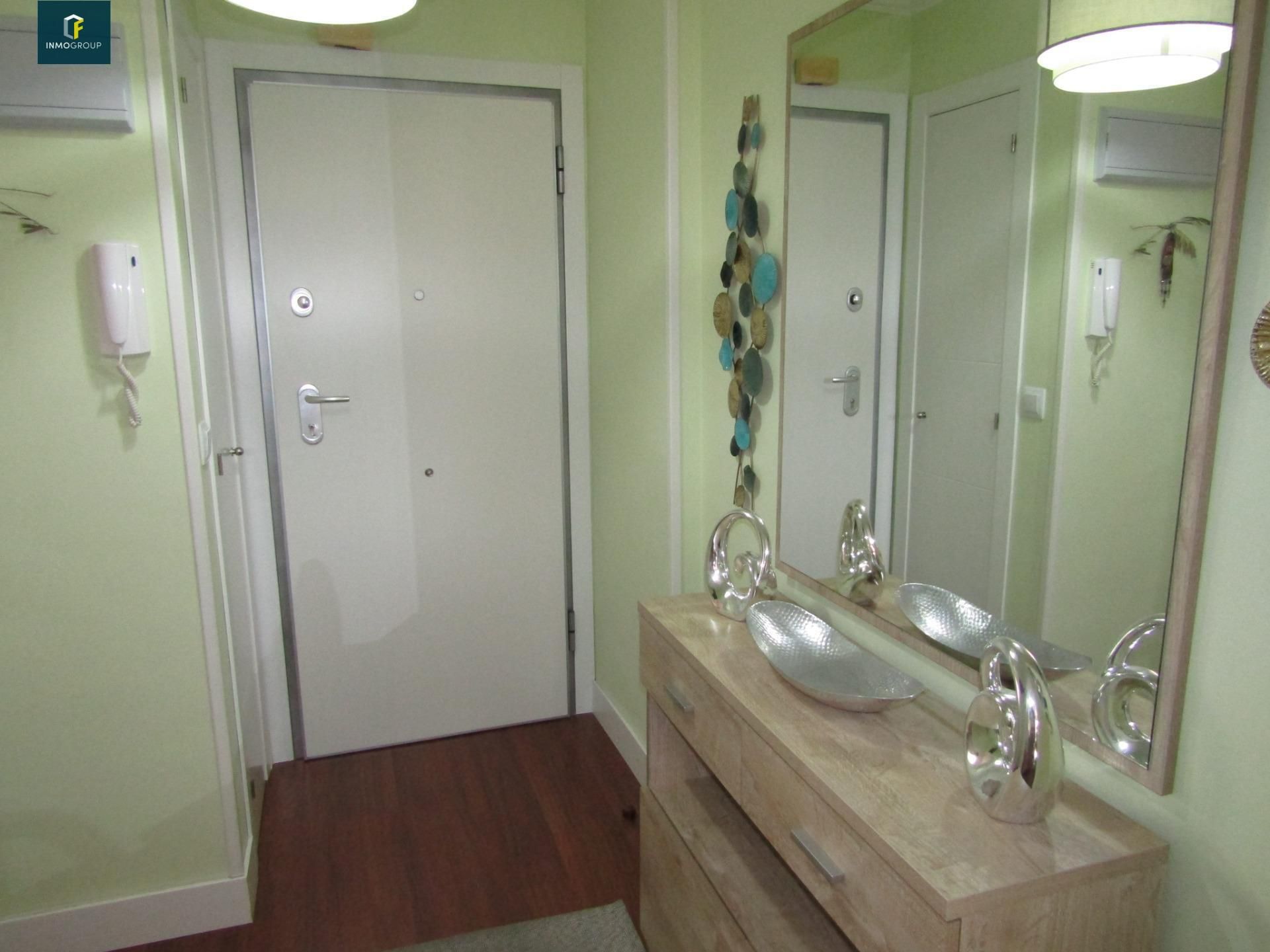 Bathroom of Flat for sale in Alcalá de Henares  with Air Conditioner, Heating and Terrace