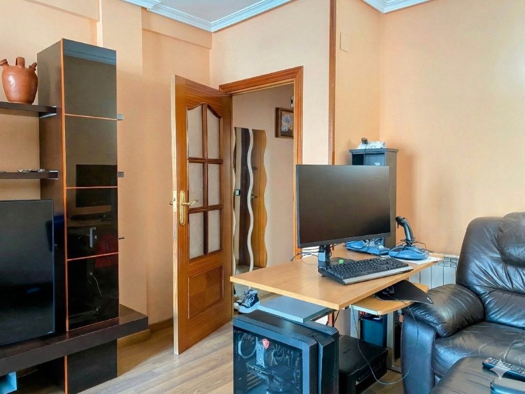 Wohnung zum Verkauf in Móstoles mit Klimaanlage, Heizung und Terrasse