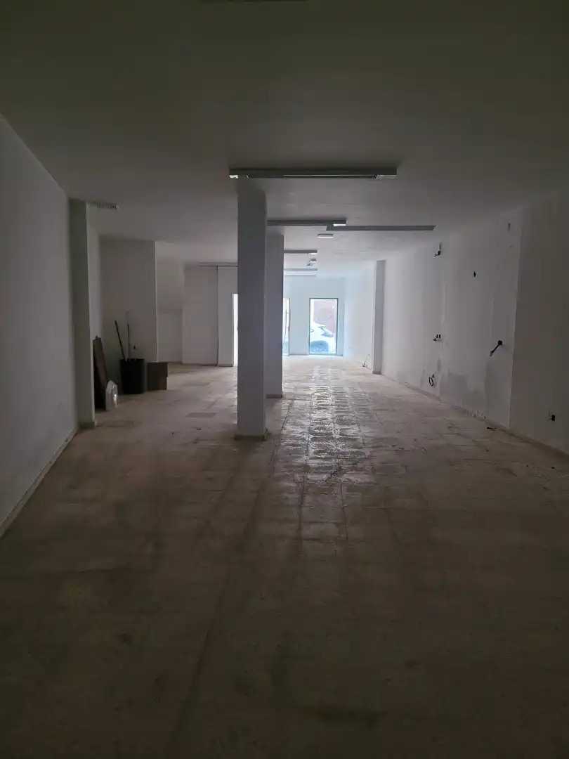 Local comercial de lloguer a Calle Santo Domingo 7, imagen 8