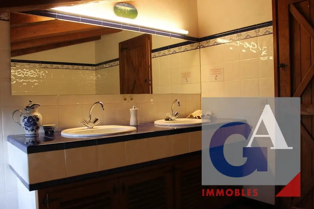 Casa rústica amb terrassa en venda a Sant Joan Les Fonts, imagen 35