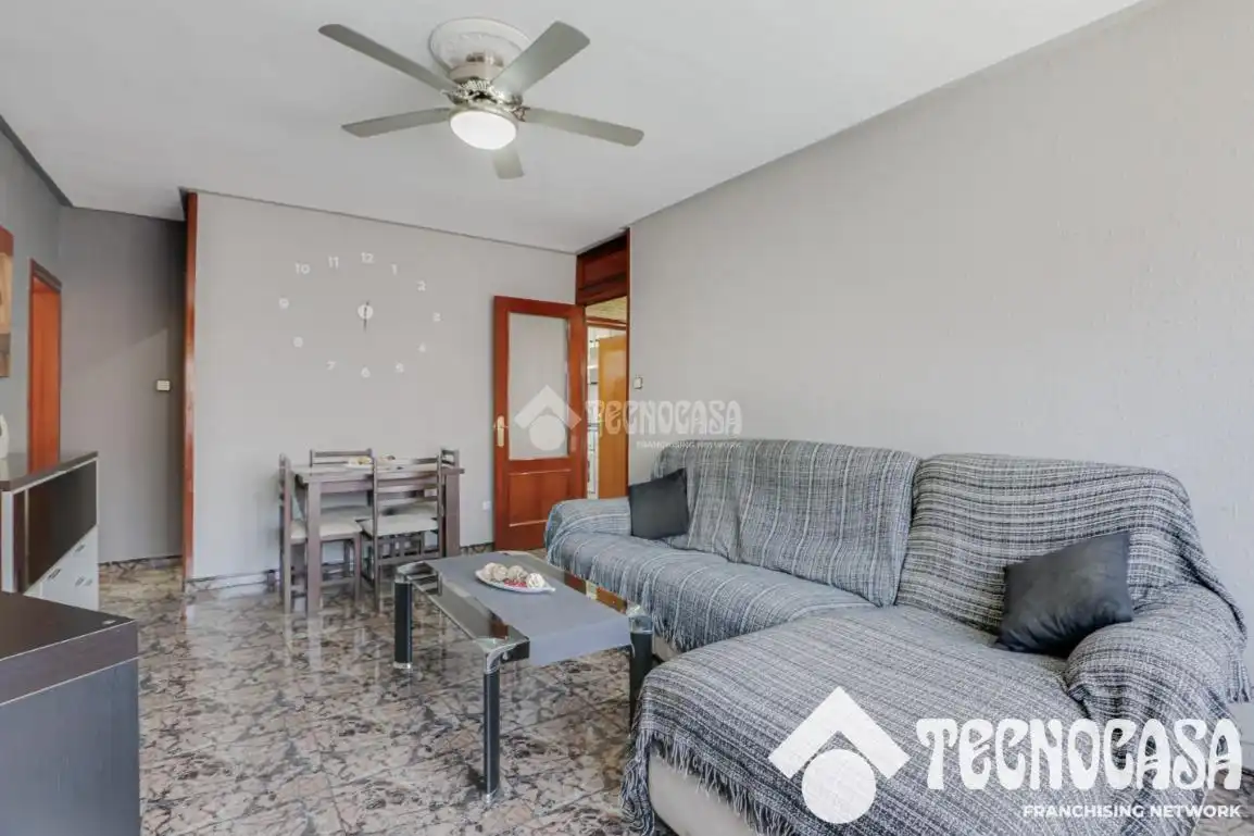 Living room of Flat for sale in Sant Vicenç Dels Horts  with Heating