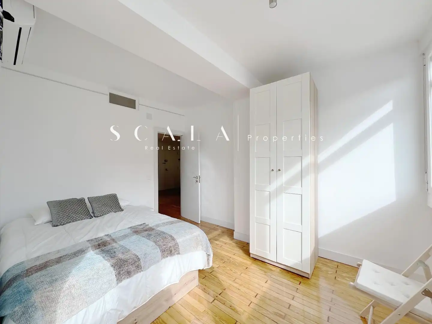 Habitación de Piso de alquiler en Madrid con Aire acondicionado, Calefacción y Amueblado