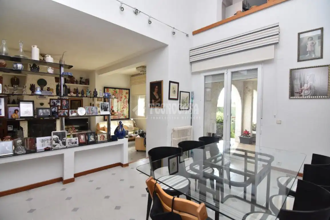 Sala de estar de Casa o chalet en venta en Villaviciosa de Odón con Aire acondicionado, Calefacción y Jardín privado