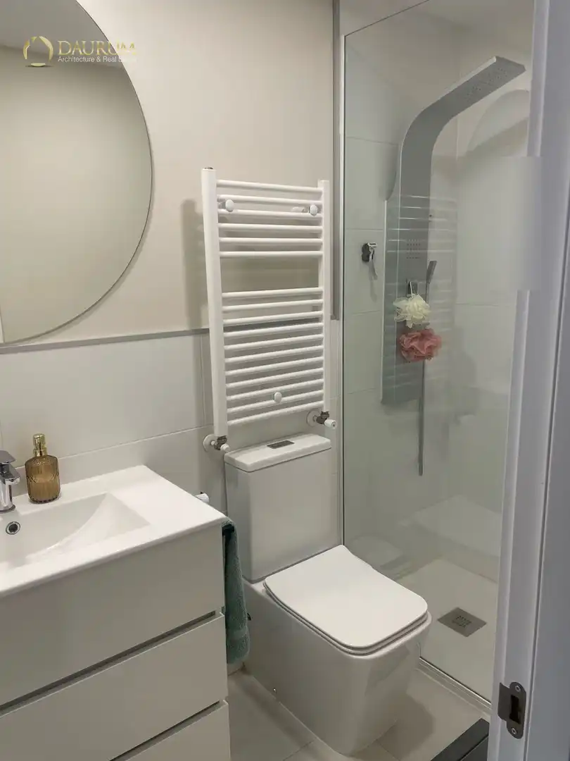 Baño de Piso en venta en Madrid con Aire acondicionado, Calefacción y Terraza