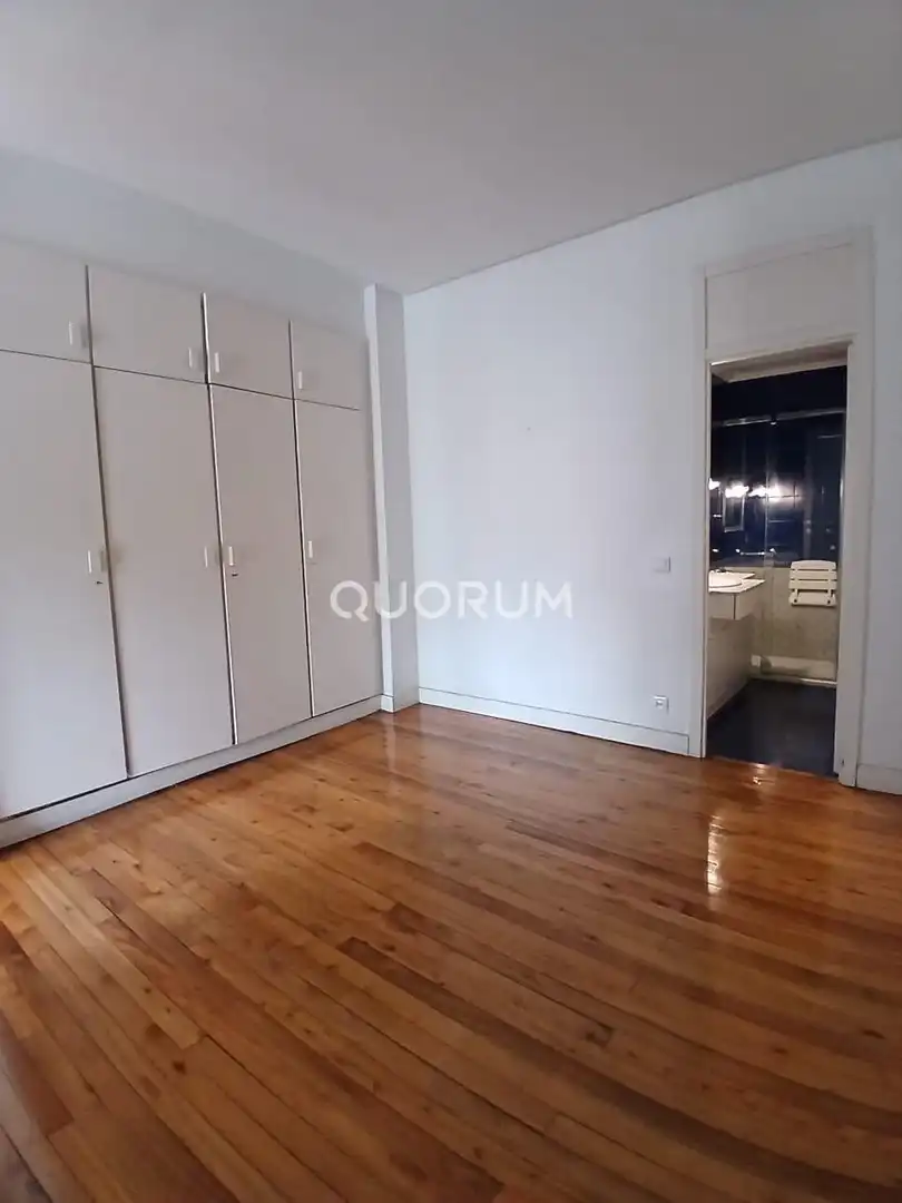 Habitación de Piso en venta en Bilbao  con Calefacción y Terraza