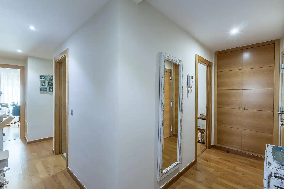 Flat for sale in Granada  with Air Conditioner, Heating and Storage room