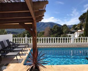 Piscina de Casa o xalet en venda en Alcalalí