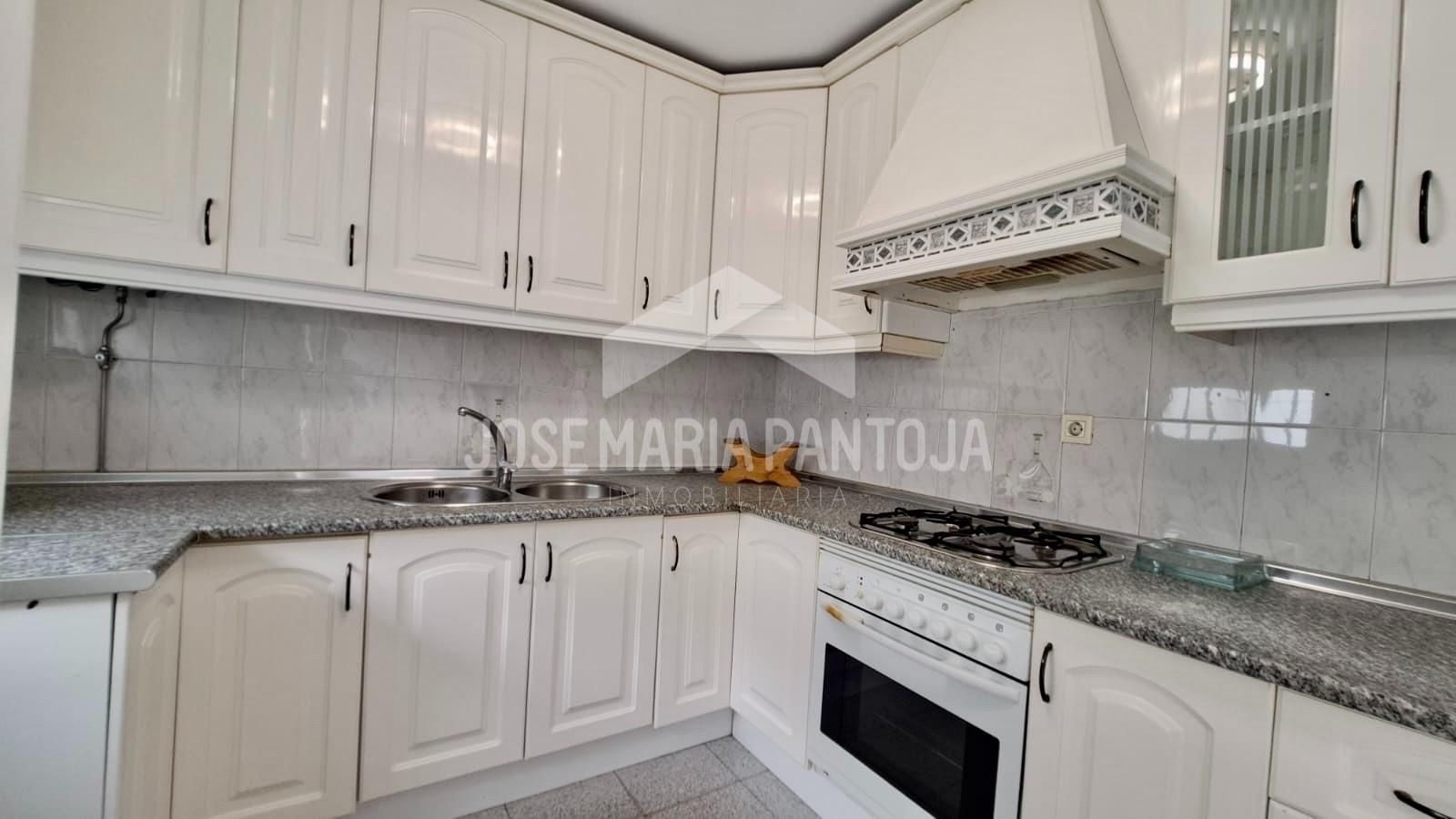 Kitchen of Single-family semi-detached for sale in Jerez de la Frontera  with Private garden