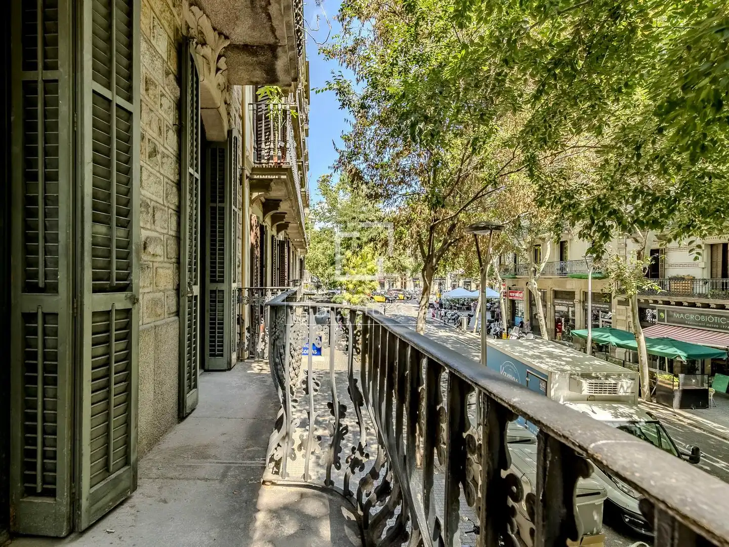 Exterior view of Flat for sale in Barcelona  with Air Conditioner, Private garden and Terrace