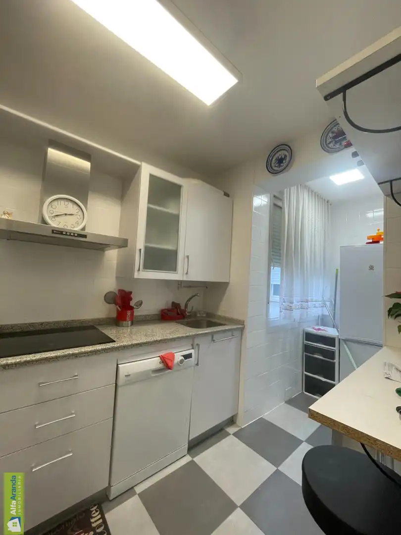 Küche von Wohnung zum Verkauf in Roa mit Heizung, Möbliert und Balkon