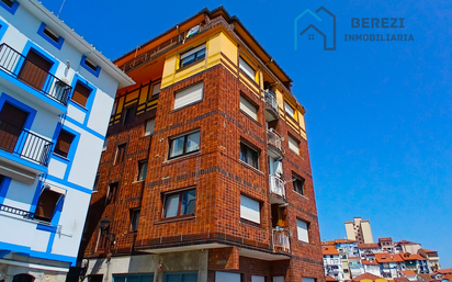 Exterior view of Attic for sale in Bermeo  with Balcony