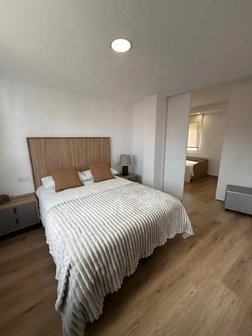 Bedroom of Flat for rent in Camariñas  with Heating, Parquet flooring and Furnished