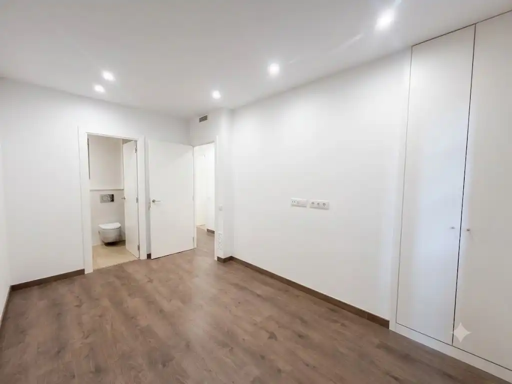 Piso con terraza en venta en Avinguda del Paral·lel, imagen 9