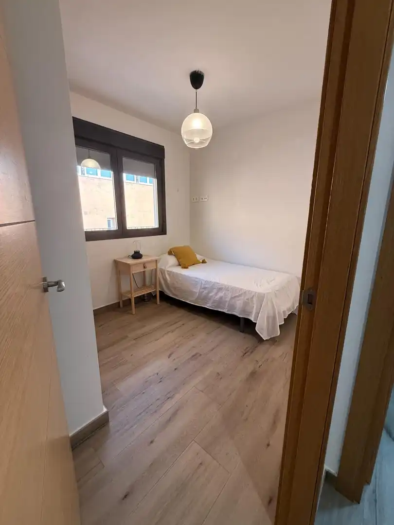 Dormitori de Apartament de lloguer en Málaga amb Aire condicionat i Calefacció