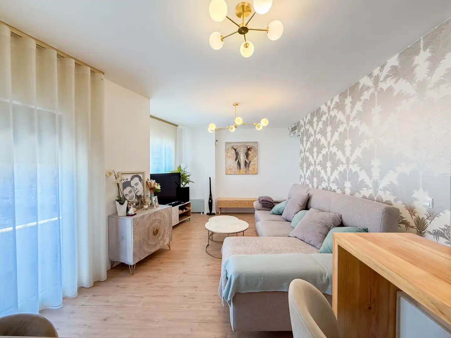 Sala de estar de Piso en venta en Águilas con Amueblado, Horno y Balcón