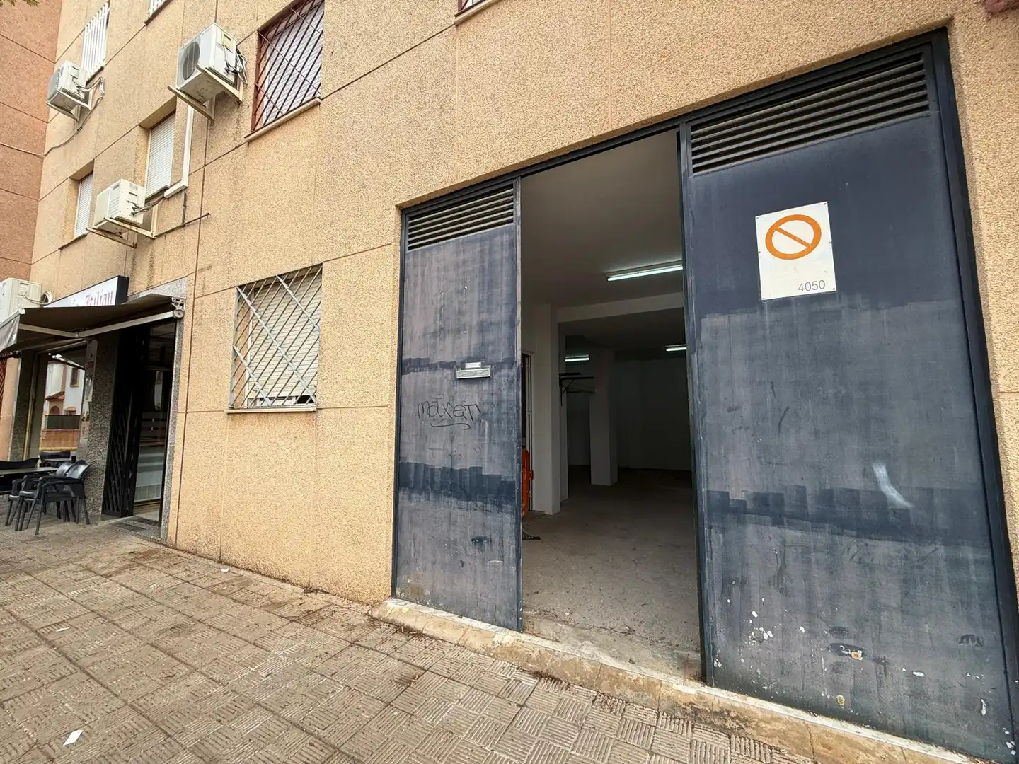 Gewerbefläche zum Verkauf in Calle Pablo VI 3, imagen 3