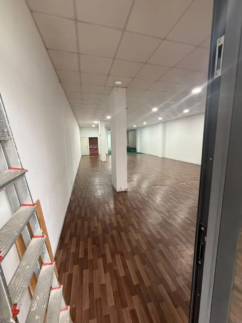 Business premises to rent in Boiro, imagen 2