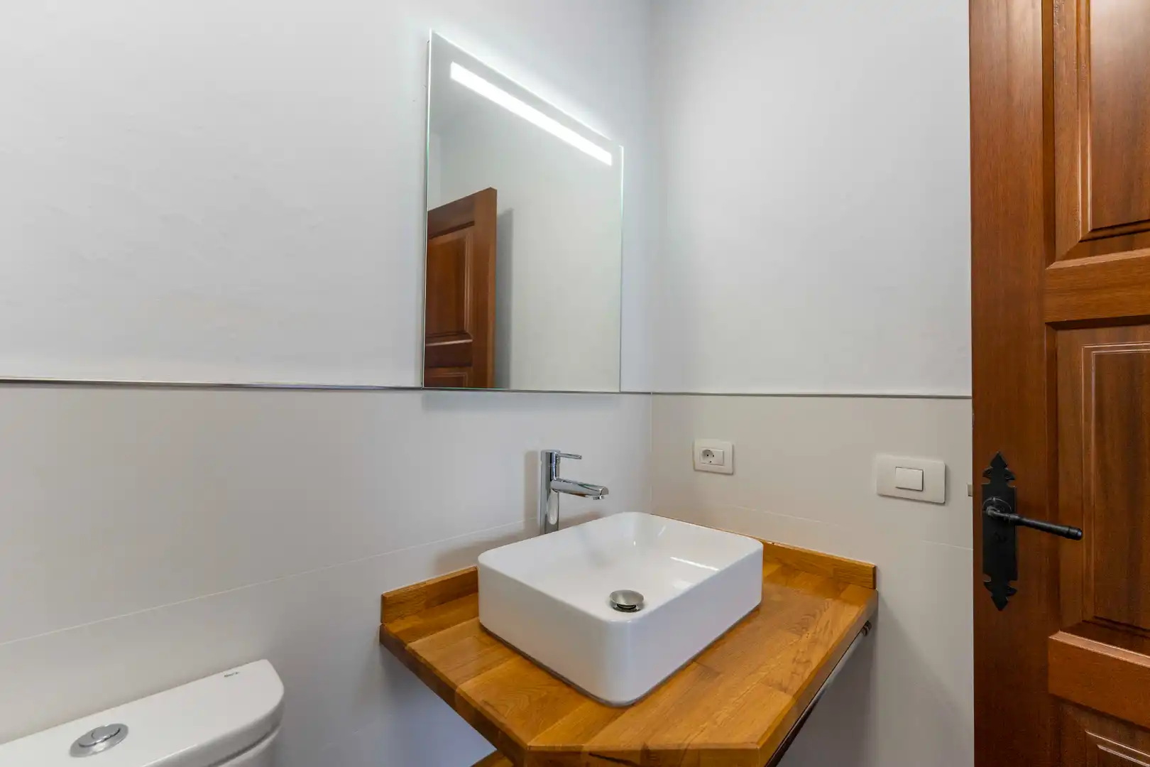 Bany de Finca rústica en venda en Los Realejos amb Parquet, Terrassa i Balcó