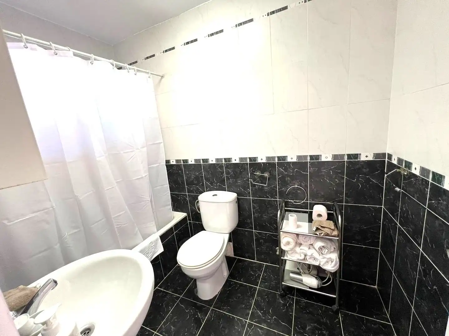 Apartment with pool for sale in Calahonda, imagen 9