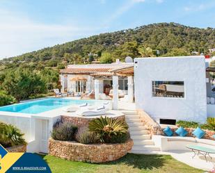 Jardí de Casa o xalet en venda en Sant Josep de sa Talaia amb Terrassa, Piscina i Moblat