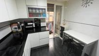 Kitchen of Flat for sale in  Zaragoza Capital  with Air Conditioner, Heating and Terrace