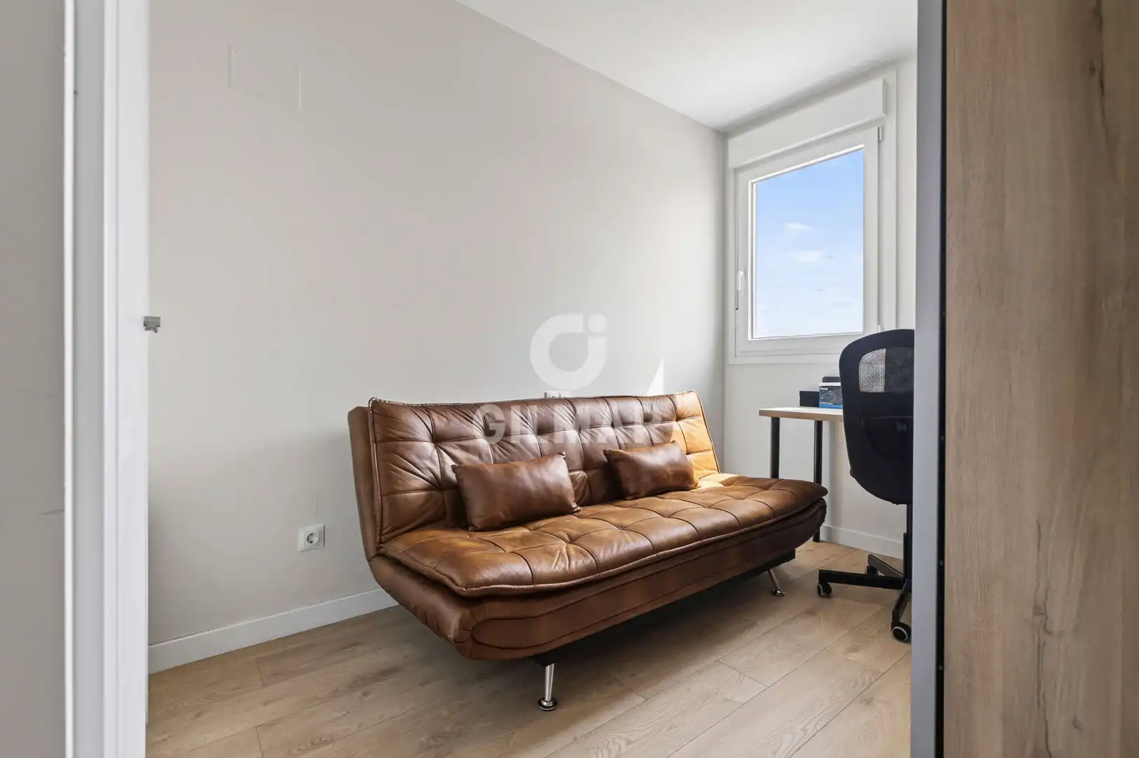 Bedroom of Flat for sale in Dos Hermanas  with Heating, Storage room and Swimming Pool
