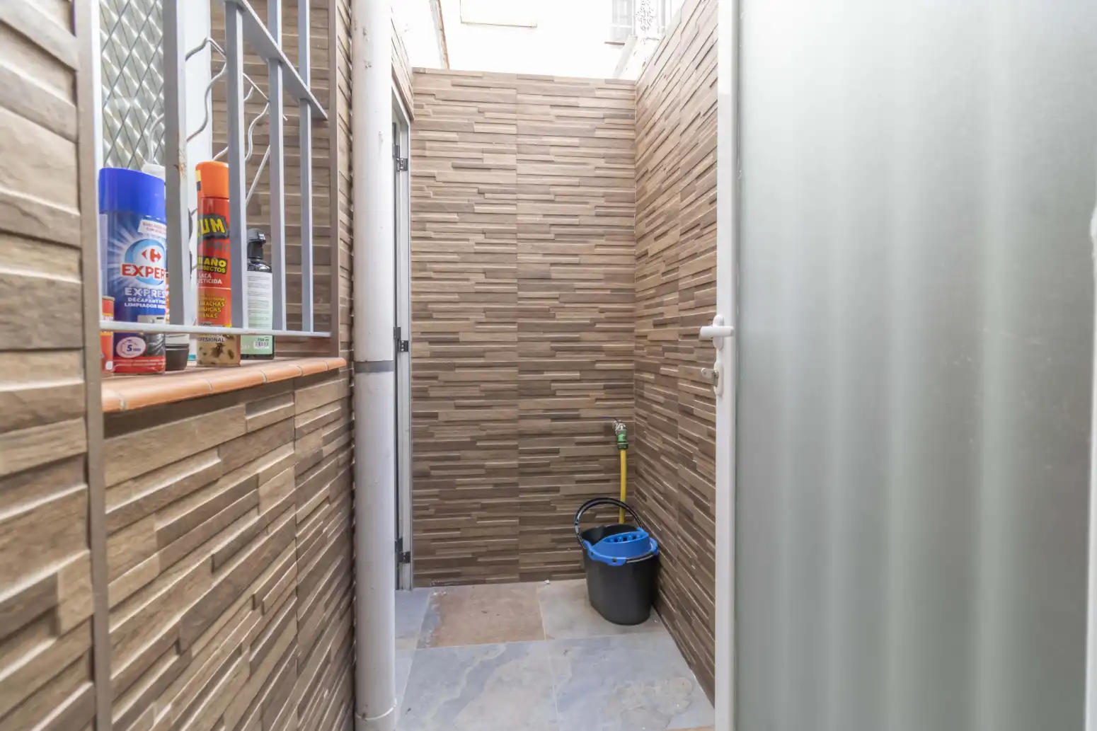 Baño de Casa adosada en venta en Sevilla con Aire acondicionado, Trastero y Piscina