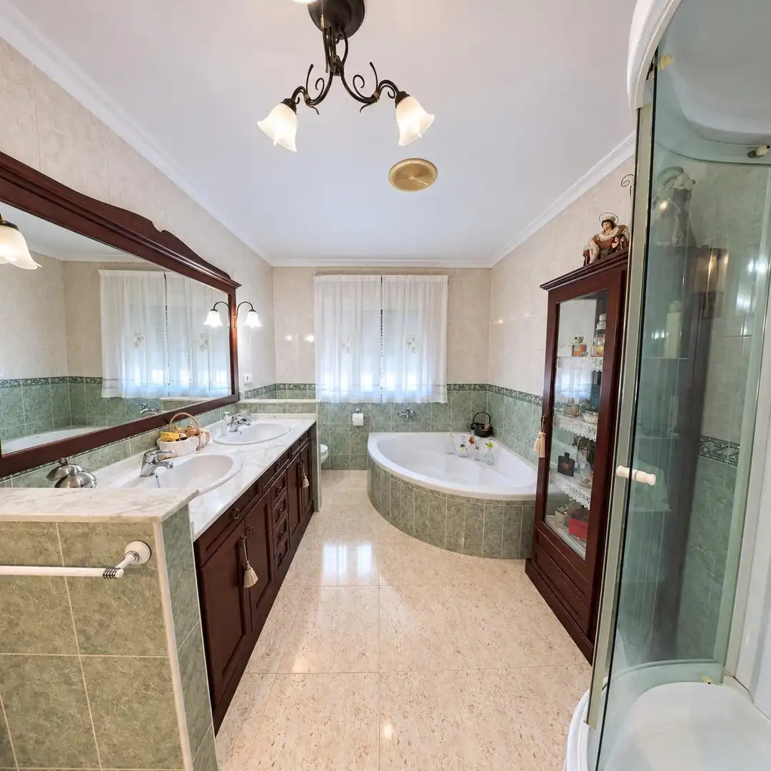 Baño de Casa adosada en venta en Escandinavia - Cautivador