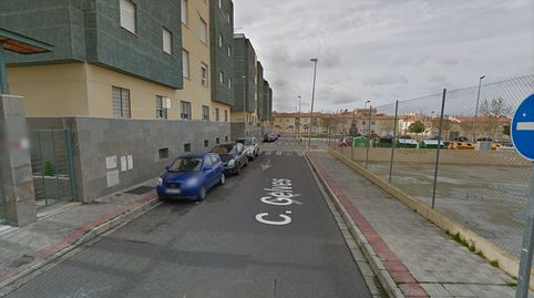 Foto 2 de Piso en venta en Calle Gelves, Arenal - La Pólvora, Dos Hermanas
