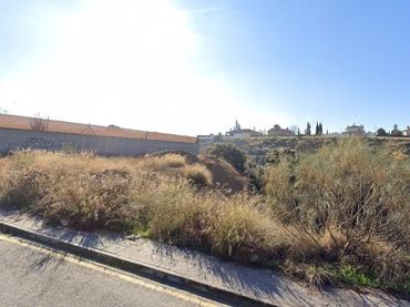 Residential land for sale in La Zubia Ciudad