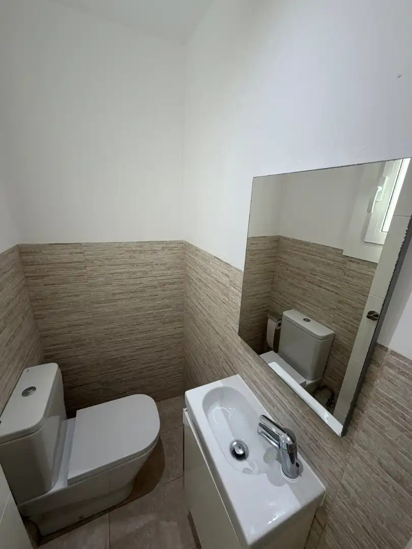 Bany de Pis en venda en Sitges amb Calefacció, Parquet i Moblat