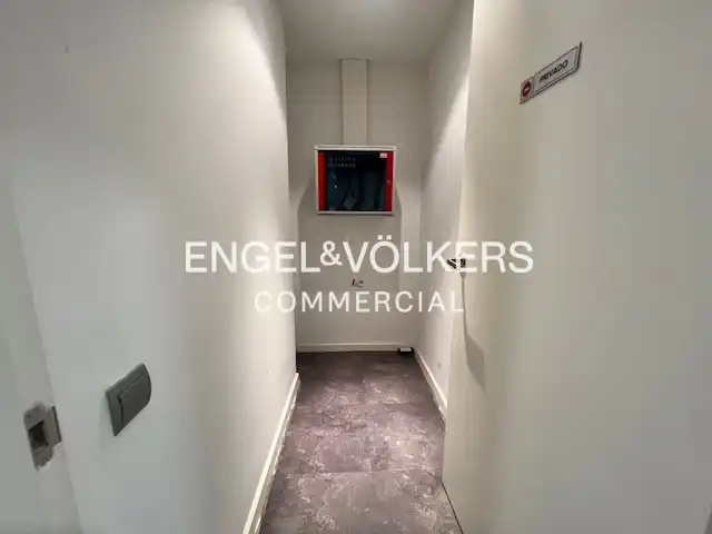 Büro zur Miete in Esplugues de Llobregat mit Klimaanlage