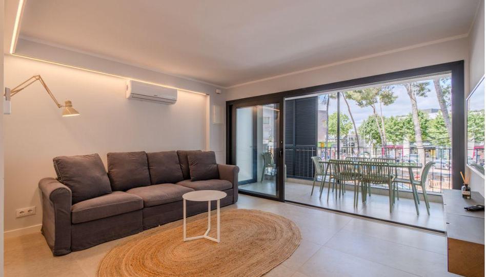 Foto 1 de Apartamento de alquiler en Avinguda Madrid, Centre - Platja, Girona