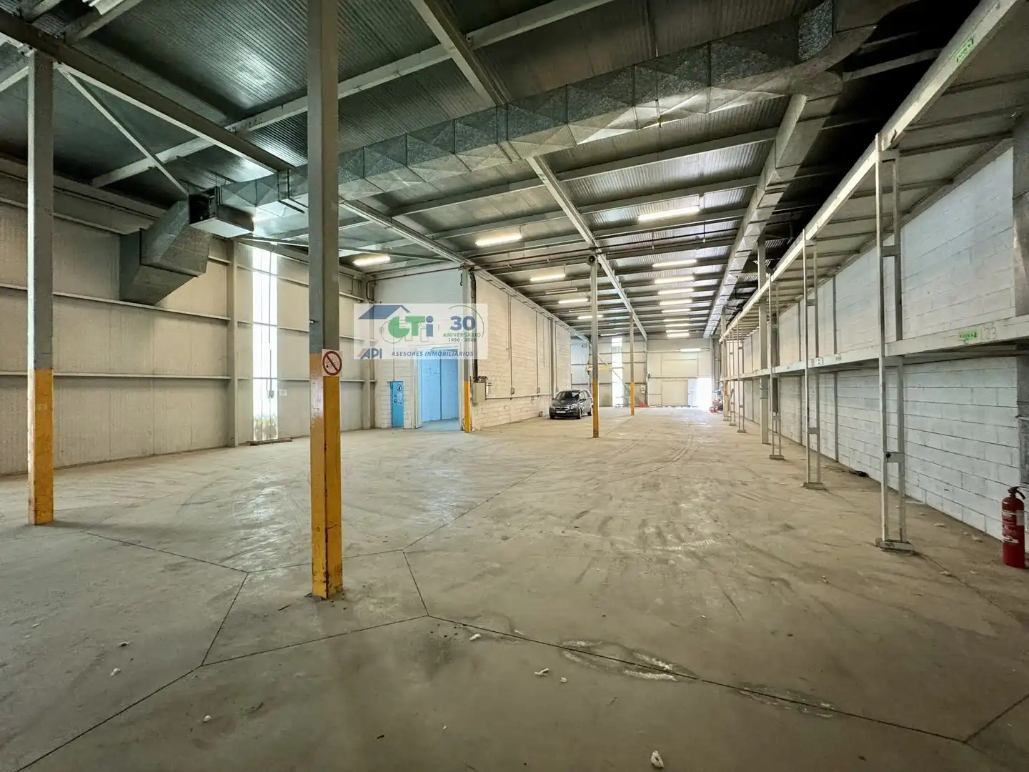 Nau industrial en venda en Zaragoza