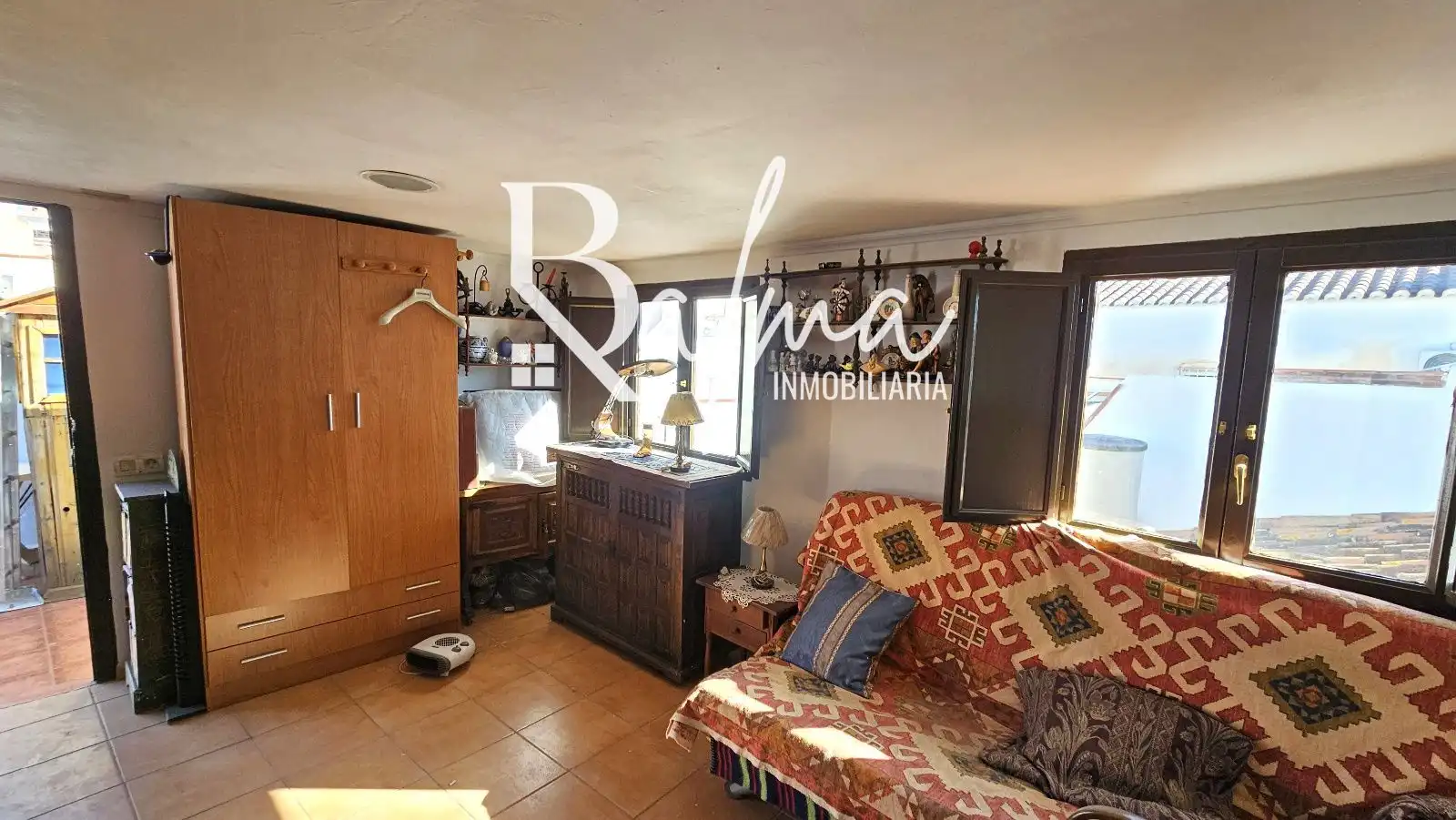 Bedroom of Detached homes for sale in Vélez-Málaga  with Terrace, Storage room and Furnished