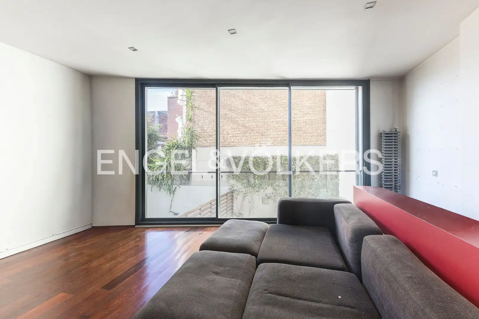 Living room of Houses for sale in Barcelona  with Air Conditioner, Heating and Private garden