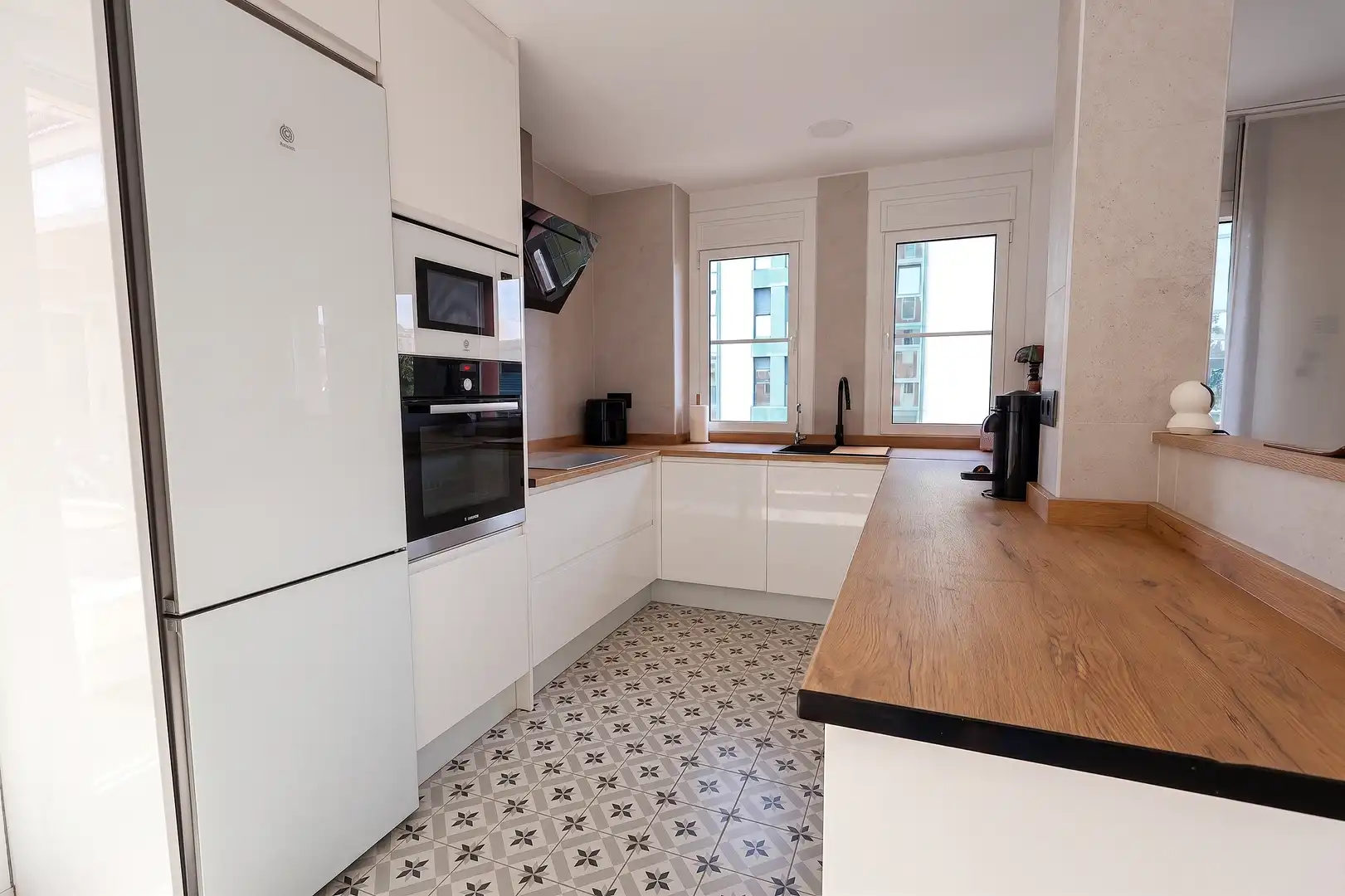Flat for sale in de Lluís Muncunill, Zona Esportiva