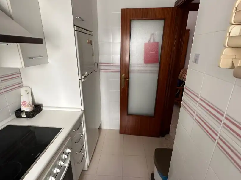 Cocina de Apartamento de alquiler en El Portil con Jardín privado, Terraza y Piscina