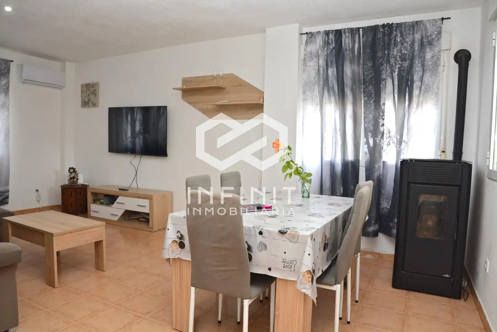 Living room of Houses for sale in Yebes  with Air Conditioner, Heating and Private garden