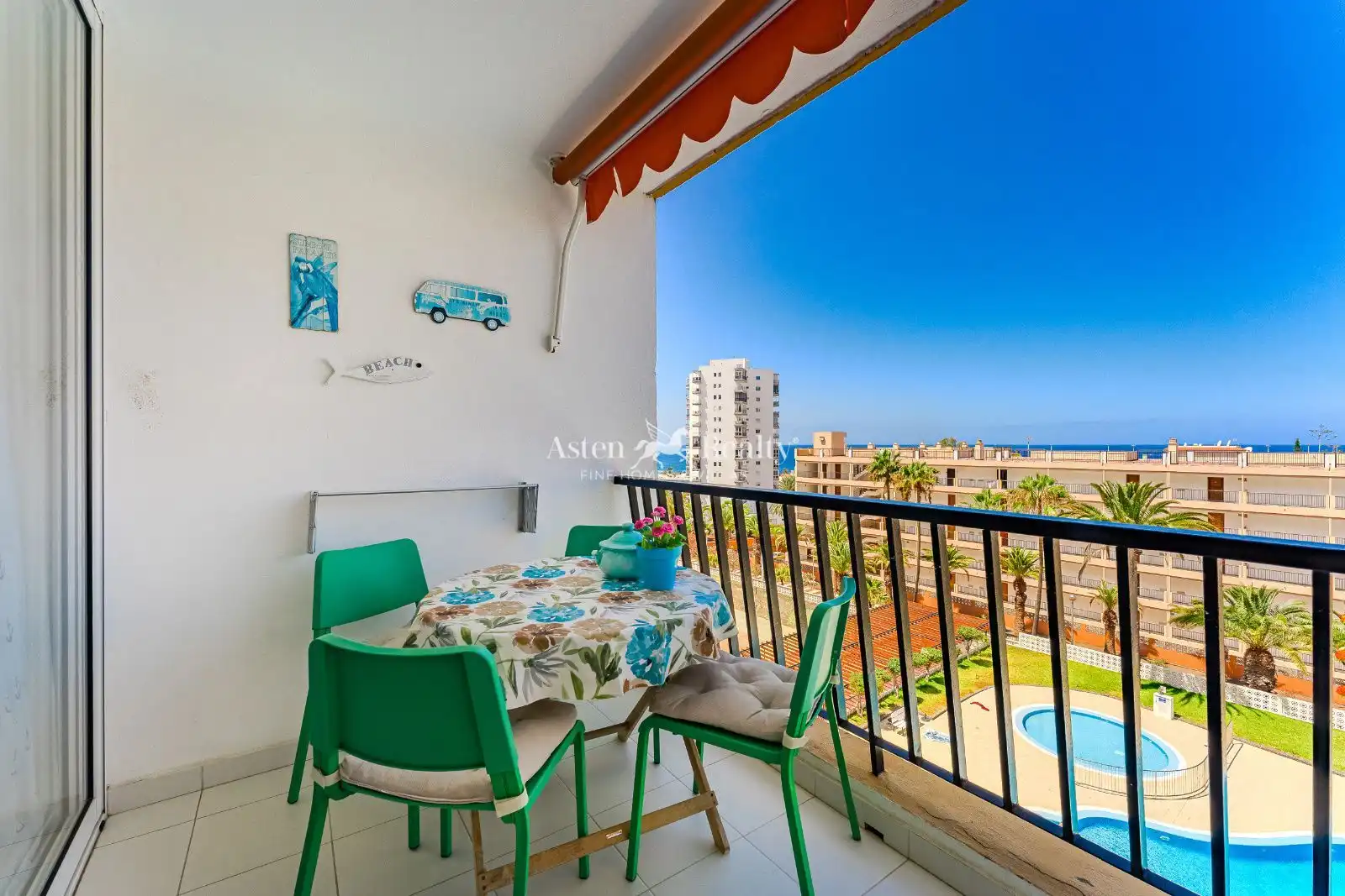 Balcony of Commercial properties for sale in Arona