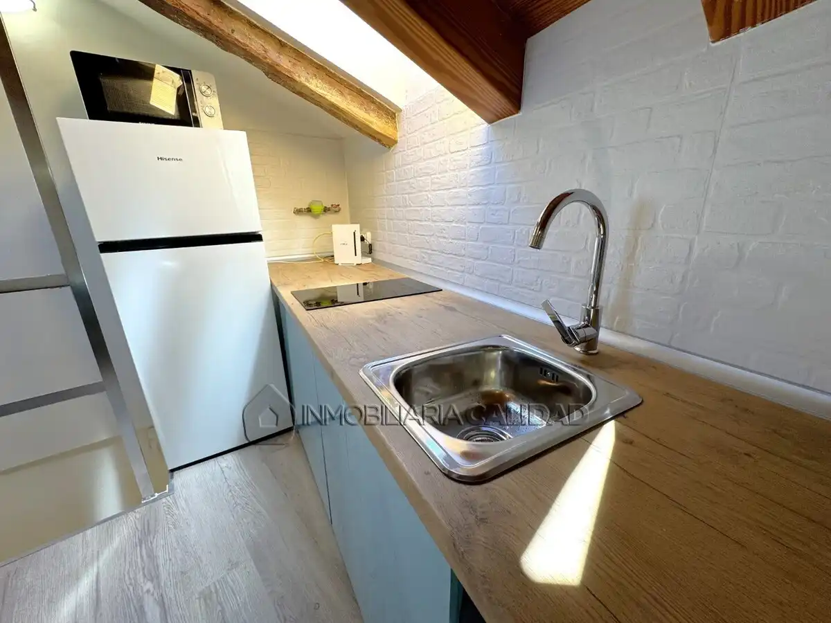 Cocina de Piso de alquiler en Burgos con Calefacción y Amueblado