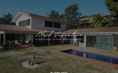 Exterior view of House or chalet for sale in Sant Vicenç de Montalt  with Air Conditioner, Heating and Private garden
